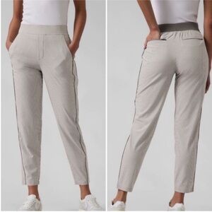 Athleta Brooklyn Gray/White Striped Pull-On Joggers Size 8